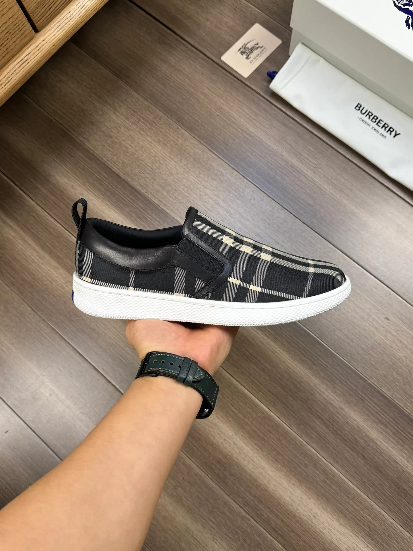 P380 [BURBERRY] Burberry - Upper: imported 🔝 brand totem cloth, heel brand webbing decoration - Inner: water-dyed cowhide - Outsole: ultra-light rubber; two-color molded outsole - Super high quality control, fine workmanship: highlighted (high-end, extravagance, grade) -Size: 38-44 (Male 45, can be customized)